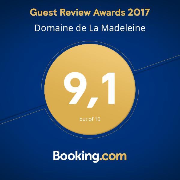 Domaine De La Madeleine Bed & Breakfast Ygrande ภายนอก รูปภาพ